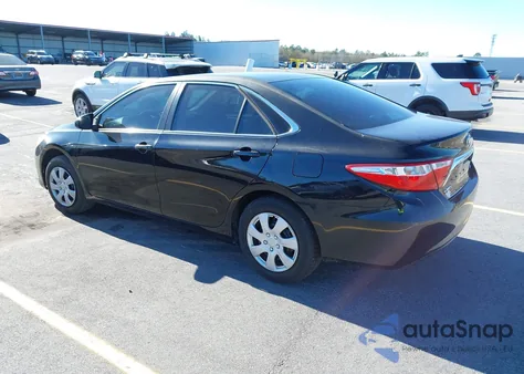 2016 Toyota Camry Le z USA, uszkodzony, nr VIN 4T1BF1FK7GU234916